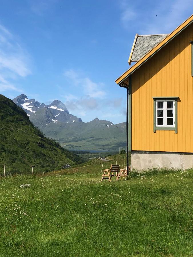 Lofoten Hiking Lodge Bostad Exterior foto